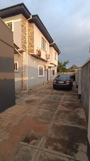 2bdrm Apartment in Peace Estate Baruwa for rent