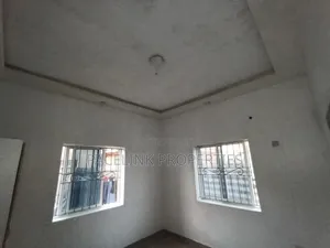 2bdrm Apartment in Peace Estate Baruwa for rent