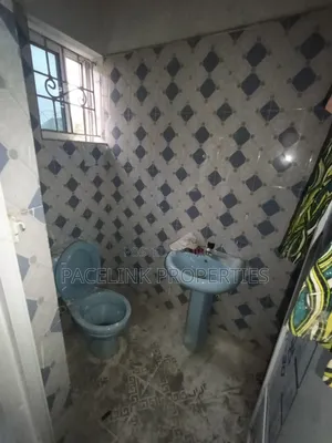 2bdrm Apartment in Peace Estate Baruwa for rent