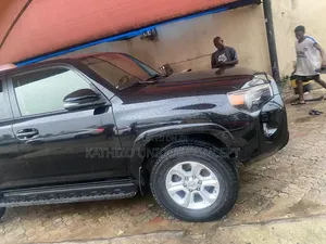 Toyota 4-Runner 2015 Black