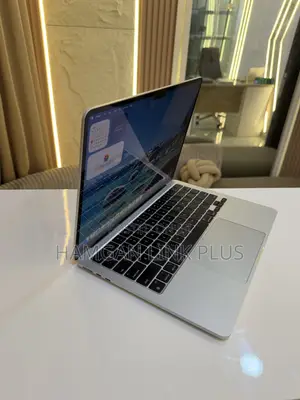 Laptop Apple MacBook Air 2022 M2 8GB Apple M2 SSD 256GB