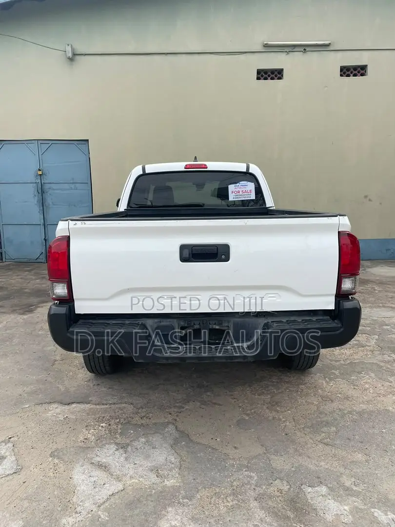 Toyota Tacoma Limited 2019 White