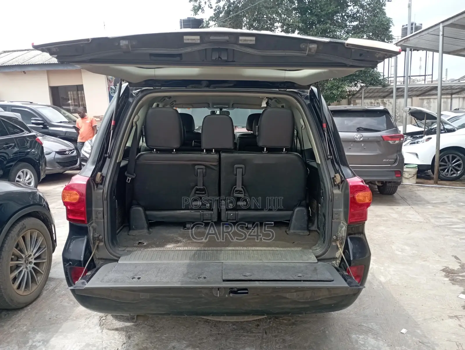 Toyota Land Cruiser 2012 Black