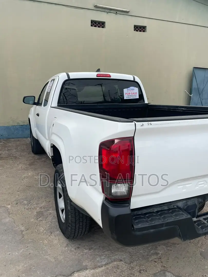 Toyota Tacoma Limited 2019 White