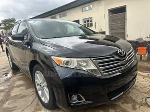Toyota Venza LE 2011 Black