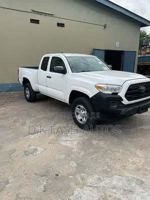 Toyota Tacoma Limited 2019 White