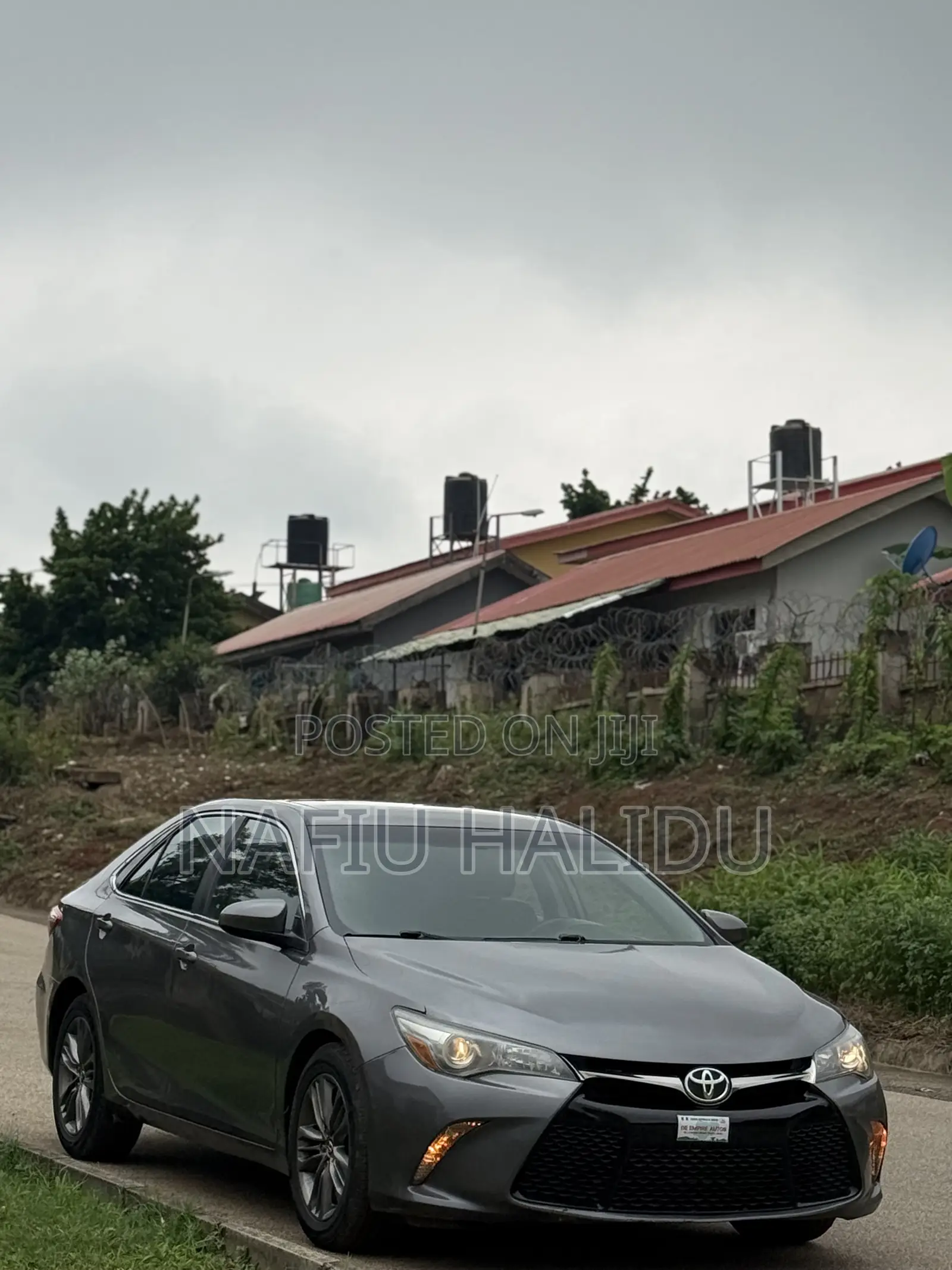 Toyota Camry 2016 Gray