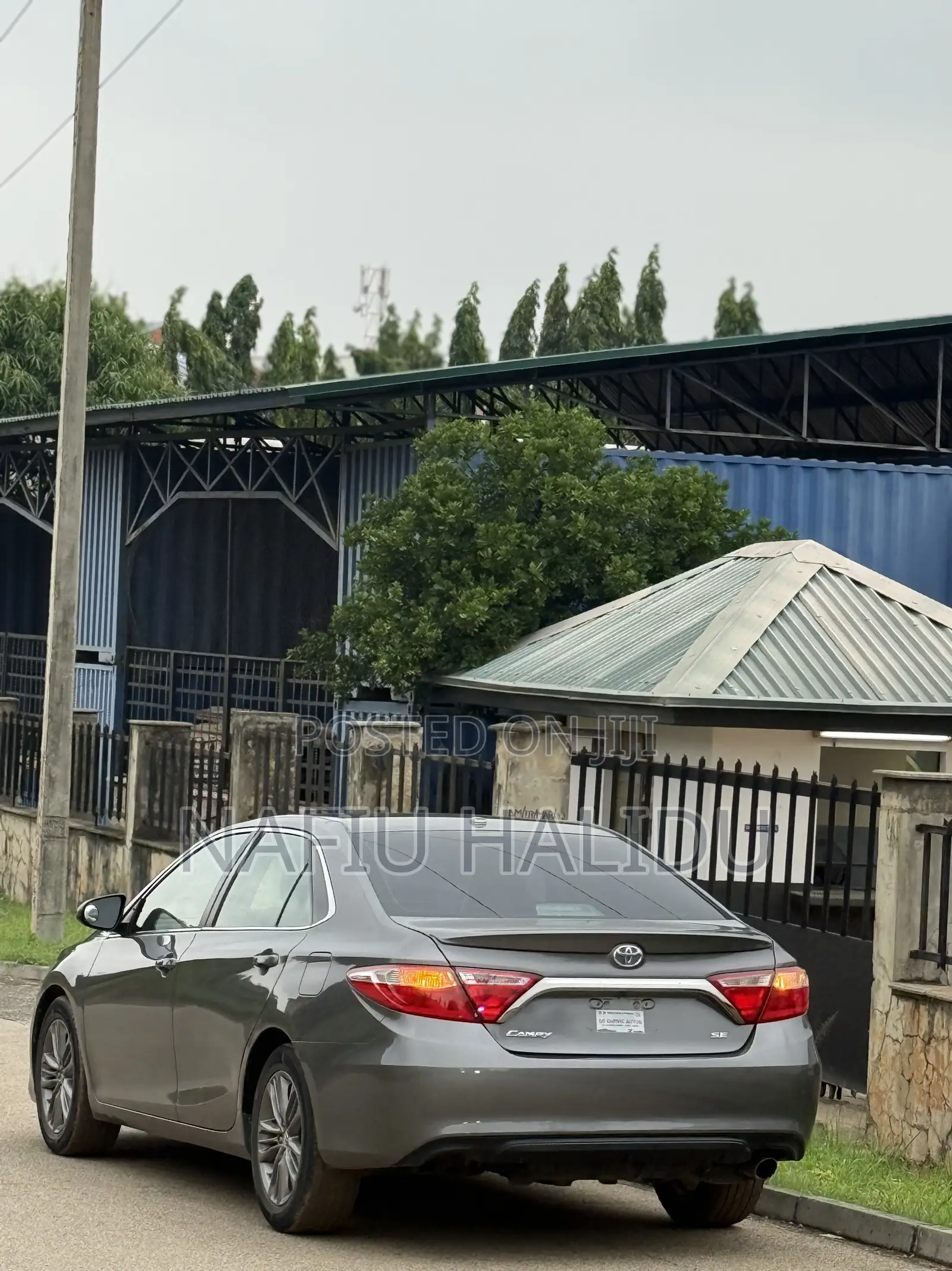 Toyota Camry 2016 Gray