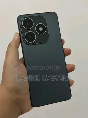 Tecno Spark 20 128 GB Black