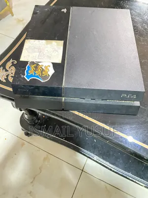 Play Station 4