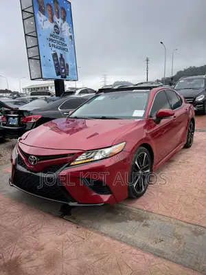 Toyota Camry 2020 Red