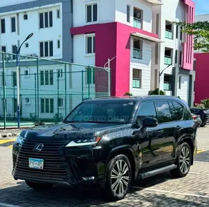 Lexus LX 2022 Black
