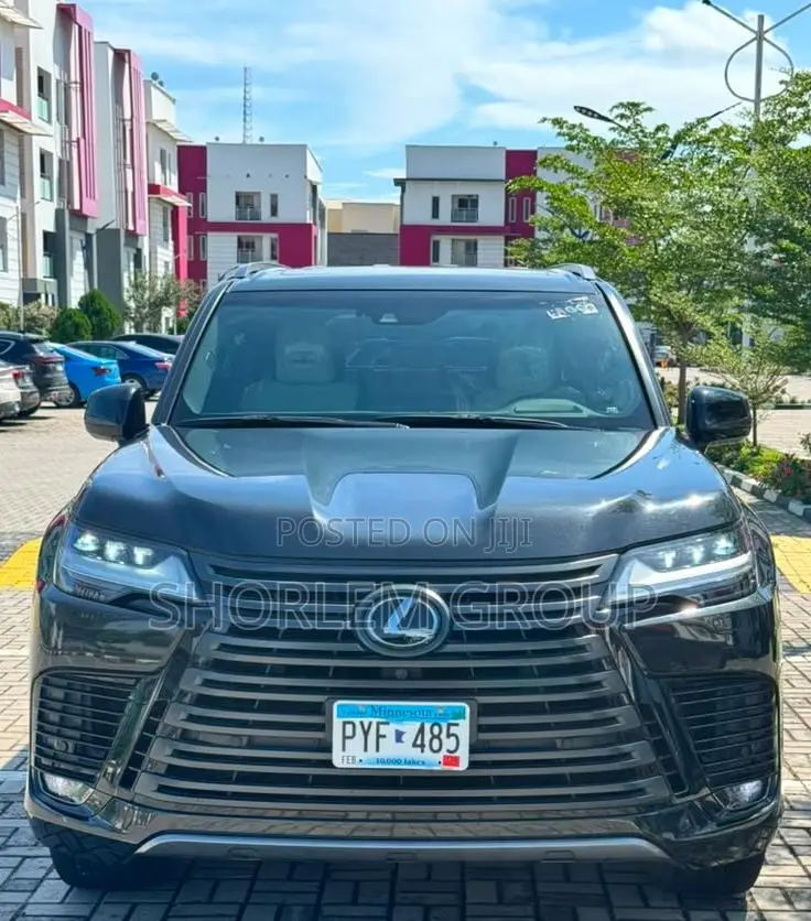 Lexus LX 2022 Black