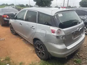 Toyota Matrix 2005 Silver