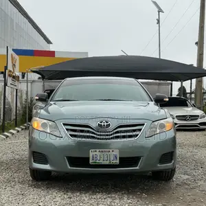 Toyota Camry LE 4dr Sedan (2.5L 4cyl 6AM) 2010 Green