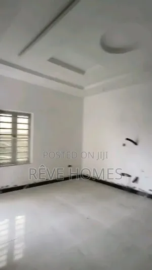 3bdrm Block of Flats in Mende for rent