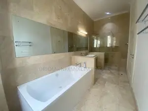4bdrm Apartment in Victoria Island, Kofo Abayomi for rent