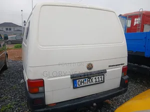 Volkswagen Transporter 2006 White