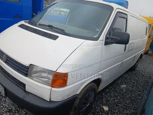 Volkswagen Transporter 2006 White