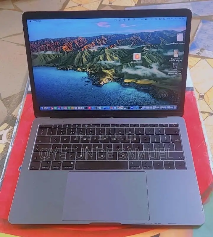 Laptop Apple MacBook Pro 2017 8GB Intel Core i5 SSD 128GB