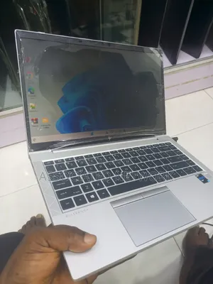 Laptop HP EliteBook 840 G8 8GB Intel Core i7 SSD 256GB