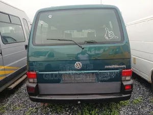 Volkswagen Transporter 2006 Green