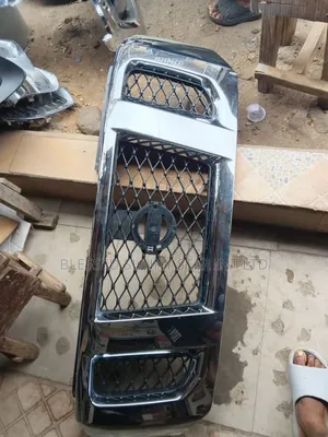 Front Grille Nissan Nv2500
