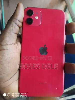 Apple iPhone 11 128 GB Red
