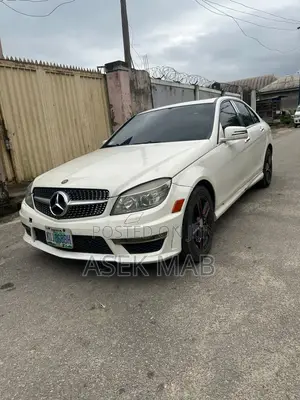 Mercedes-Benz C300 2009 White