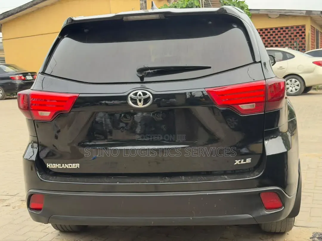 Toyota Highlander 2016 Black