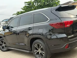 Toyota Highlander 2016 Black