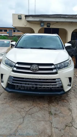 Toyota Highlander Limited Platinum 4x4 V6 (3.5L 6cyl 8A) 2017 White