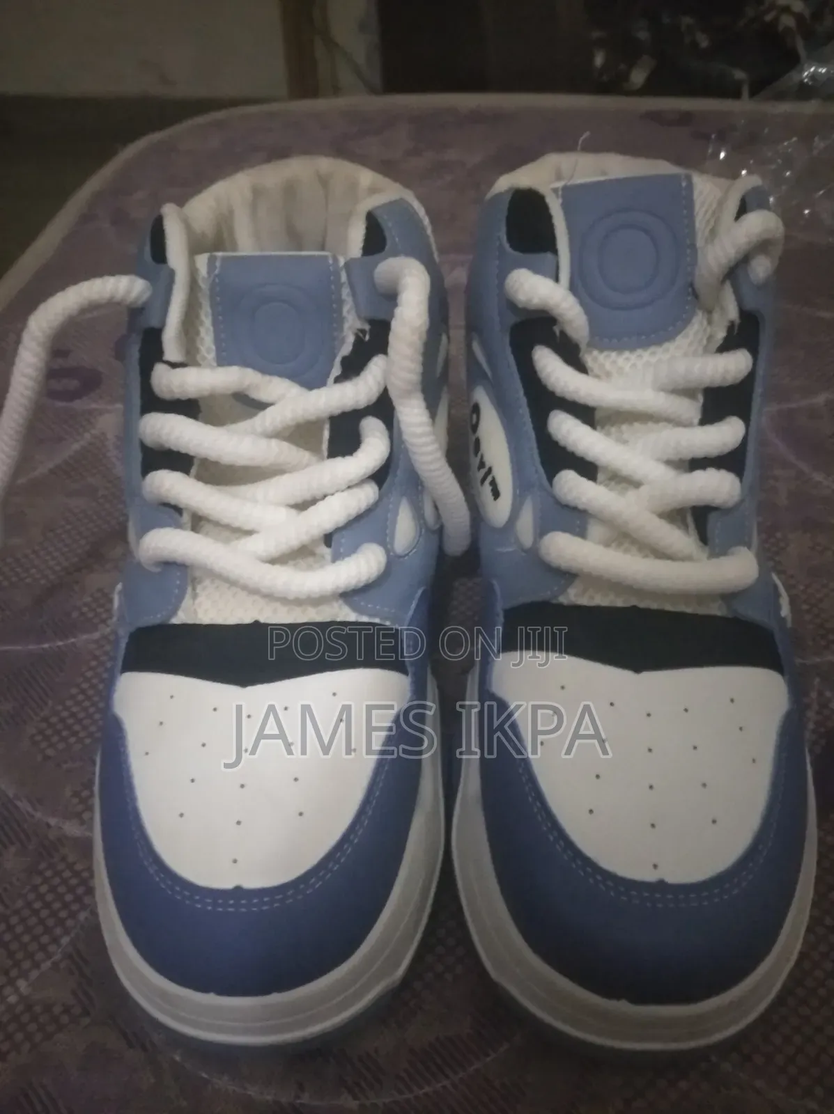 Ogiy Sneakers