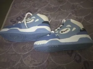 Ogiy Sneakers