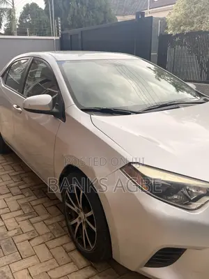 Toyota Corolla 2015 Silver