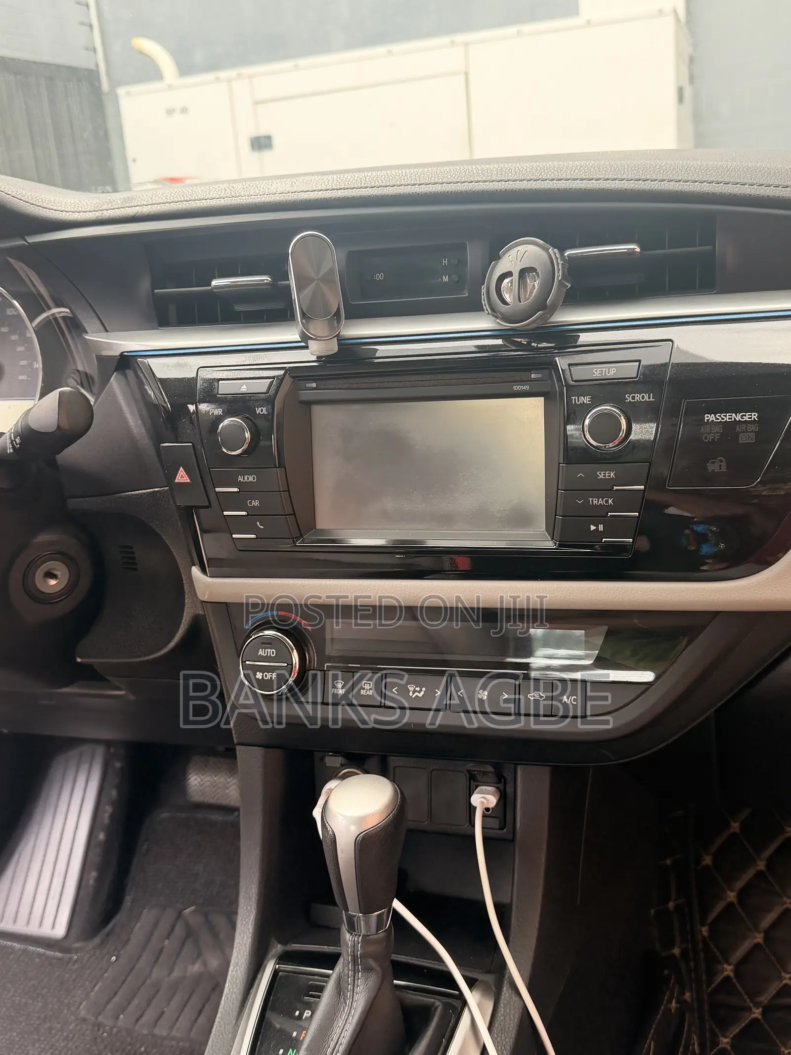 Toyota Corolla 2015 Silver