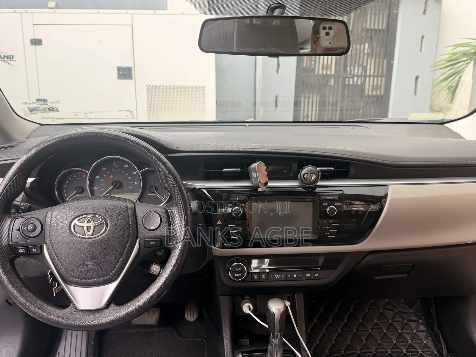 Toyota Corolla 2015 Silver