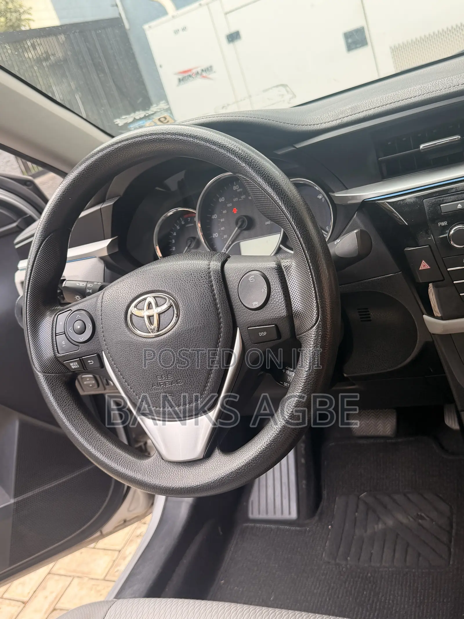 Toyota Corolla 2015 Silver