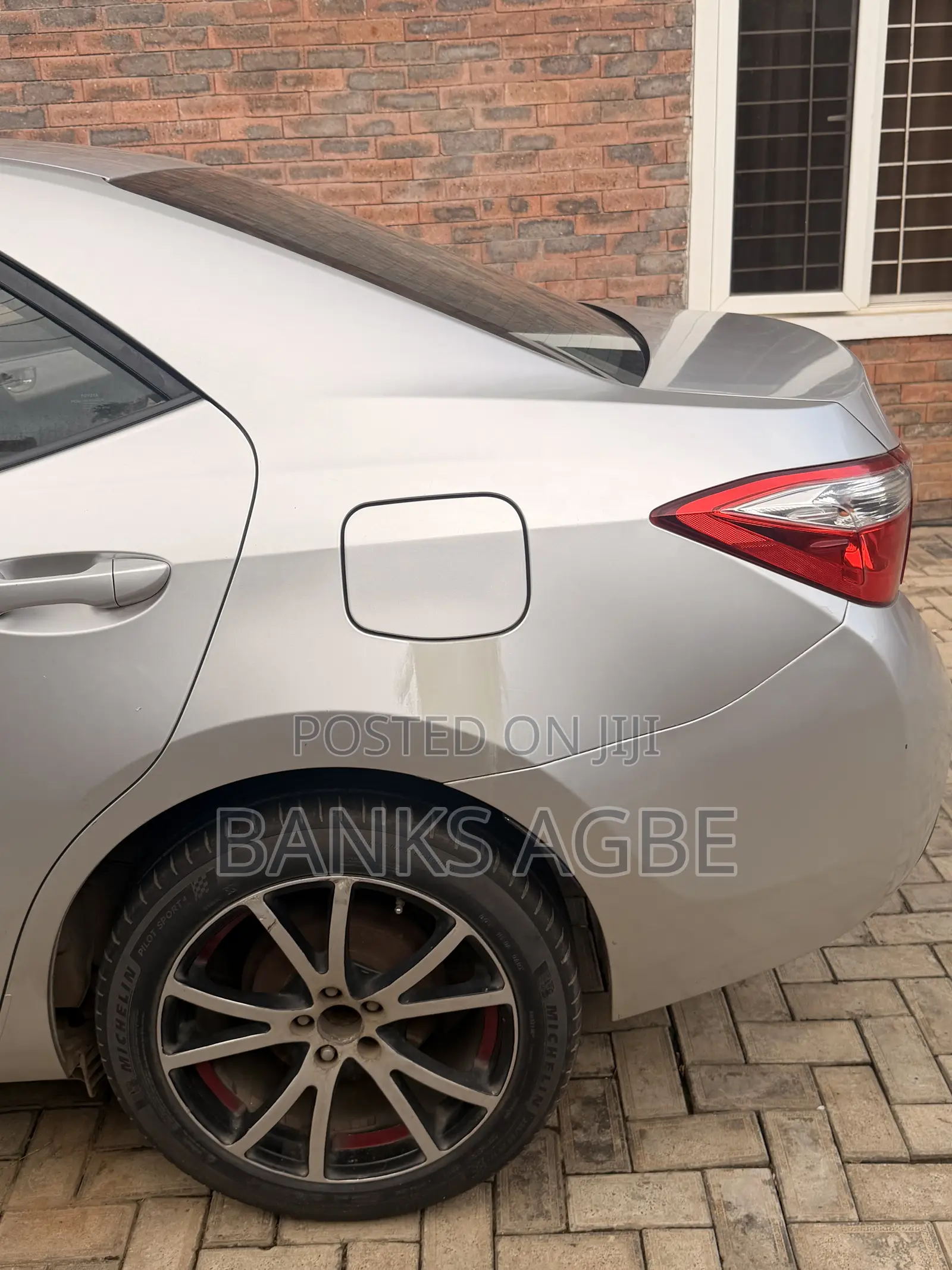 Toyota Corolla 2015 Silver