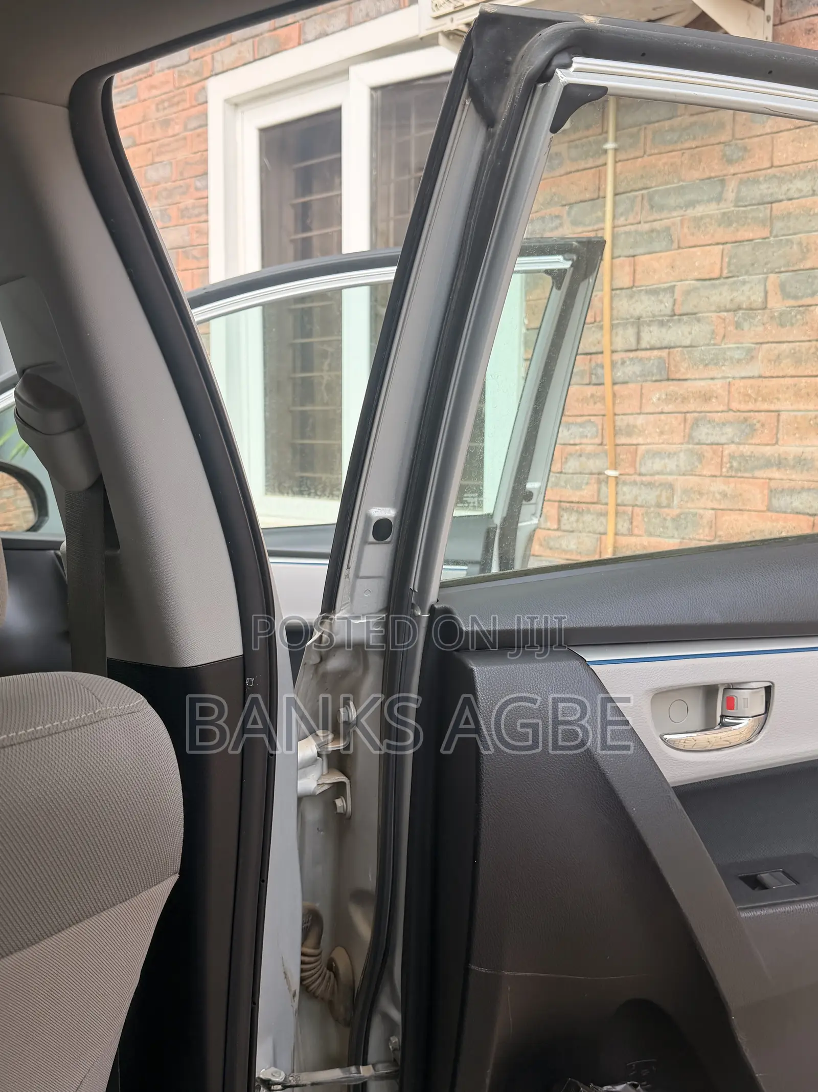 Toyota Corolla 2015 Silver