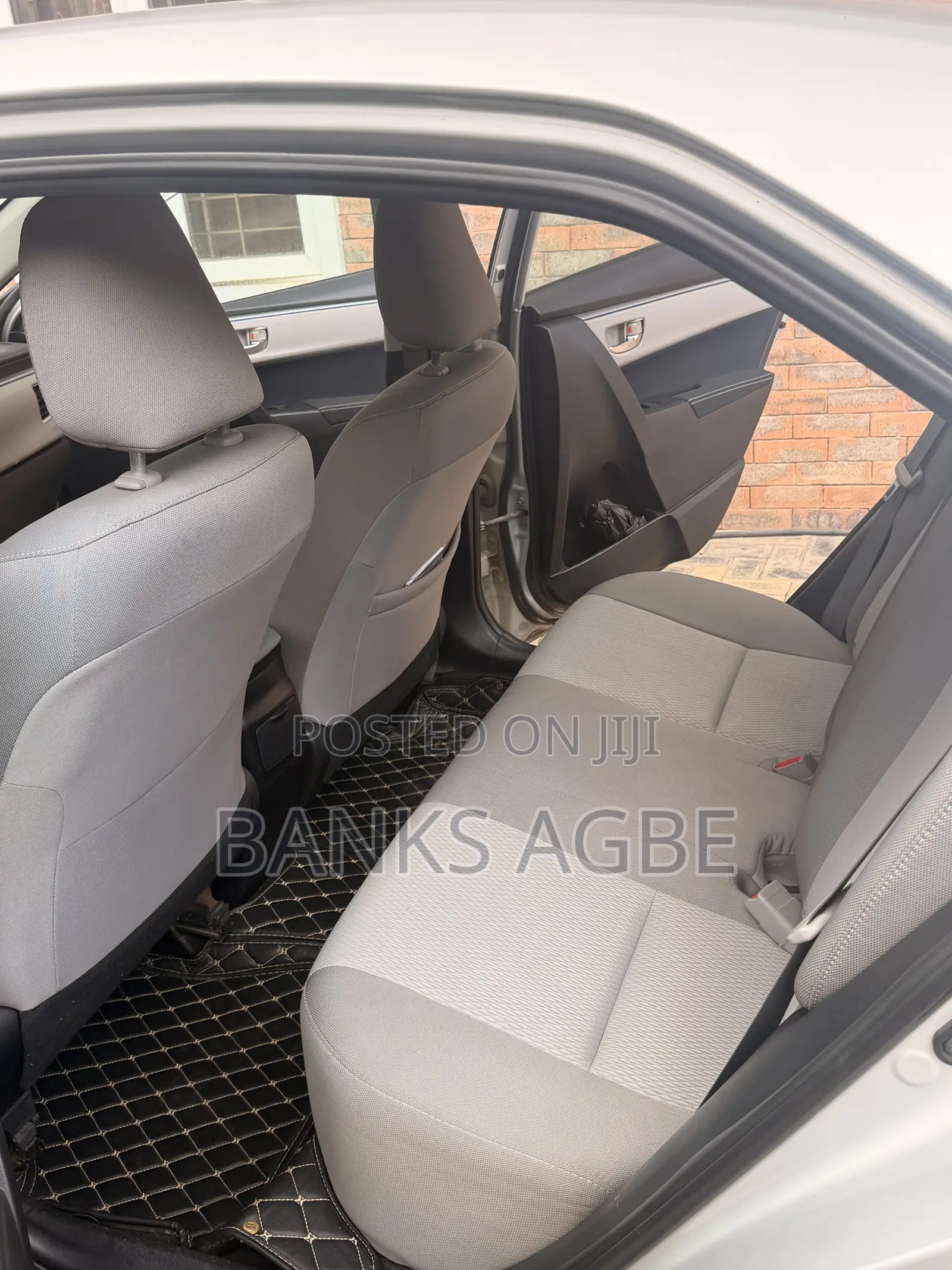 Toyota Corolla 2015 Silver