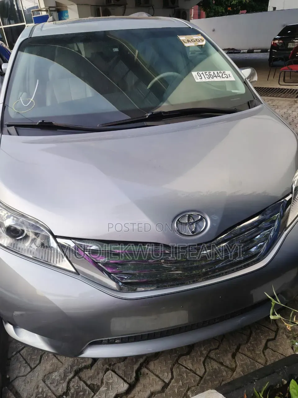 Toyota HiAce 2013 Silver