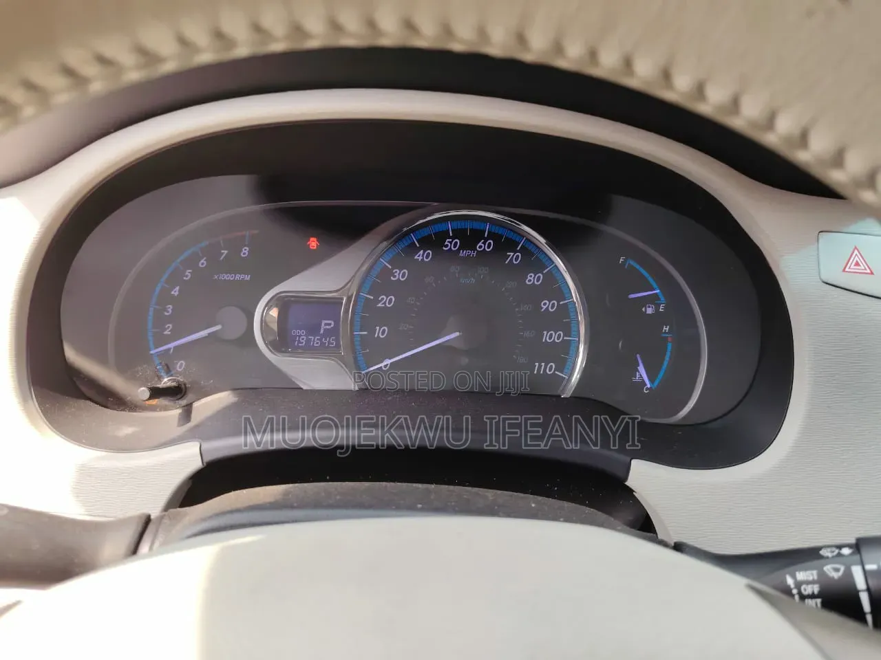 Toyota HiAce 2013 Silver