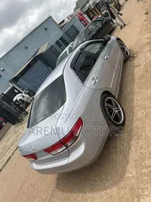 Honda Accord 2004 Silver
