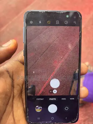 Samsung Galaxy S10e 128 GB Black