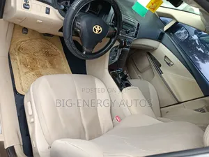 Toyota Venza 2012 Brown