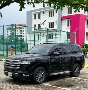 Toyota Land Cruiser 2025 Black