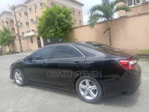 Toyota Camry SE 4dr Sedan (2.5L 4cyl 6A) 2013 Black