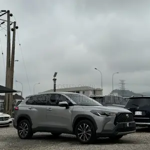 Toyota Corolla Cross 2023 Silver