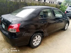 Toyota Yaris 2013 Black
